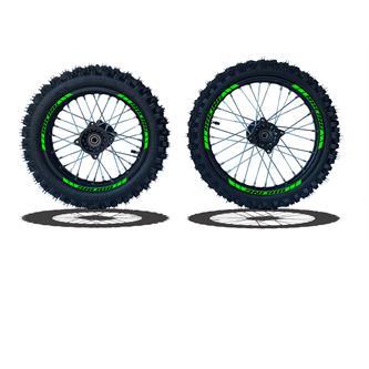 set cerchi  gomme 17 14 perno ruota 15mm racing 3 verde